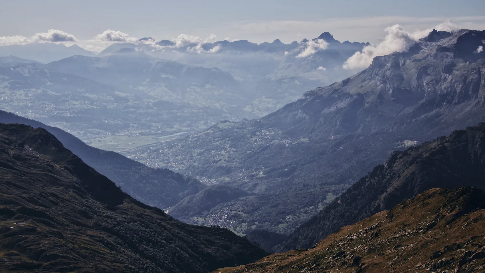 A sweeping Chamonix valley and glacier view.