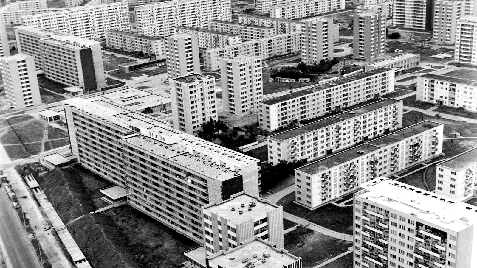 Black-and-white aerial view of the Berceni housing estate in Bucharest, 1969