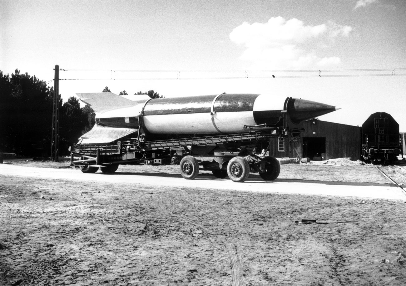 V-2 rocket on Meillerwagen transport trailer